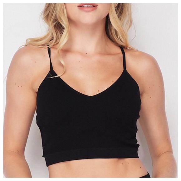 Black chic seamless Brallette top with lace detail - Picture 3 of 3